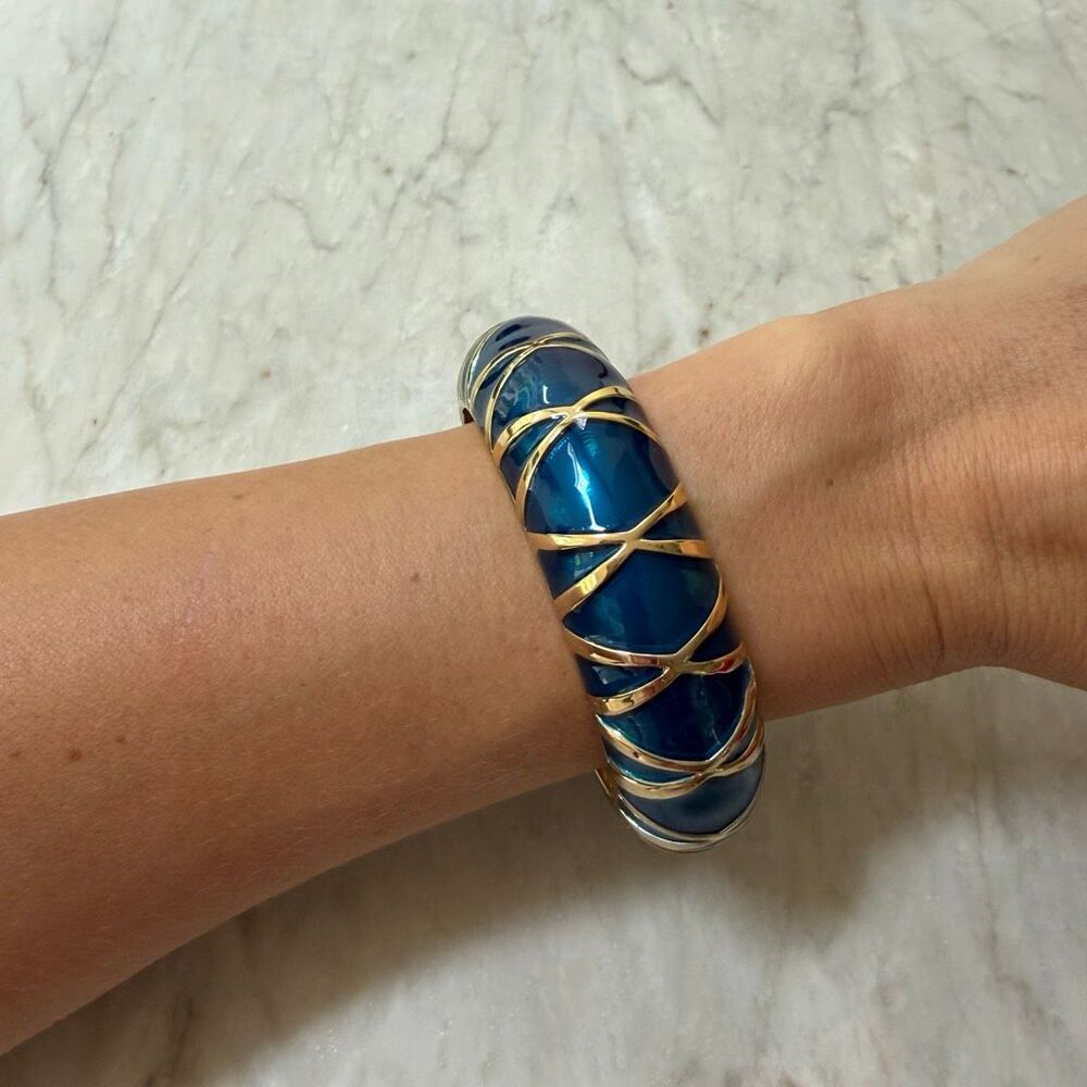 Kenneth Jay Lane gold tone hinged bangle bracelet blue enamel triangles New